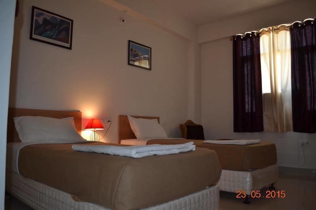 Hotel Bodh Vilas Eksteriør bilde